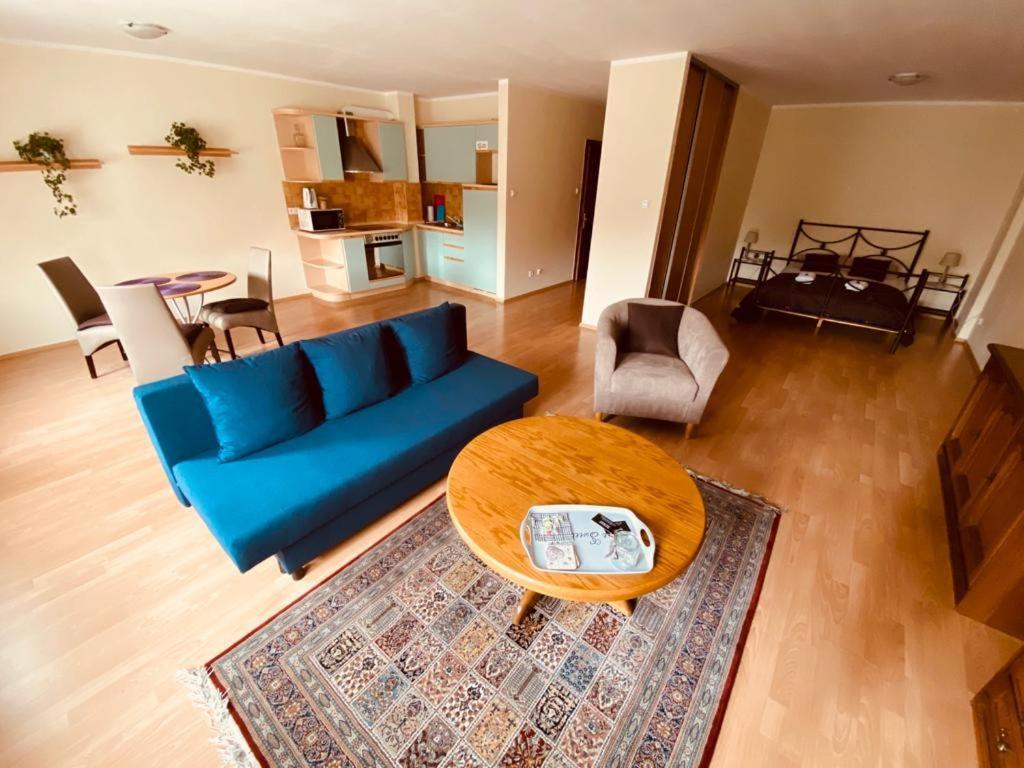 Apartamenty Przy Zamku 올슈틴 외부 사진