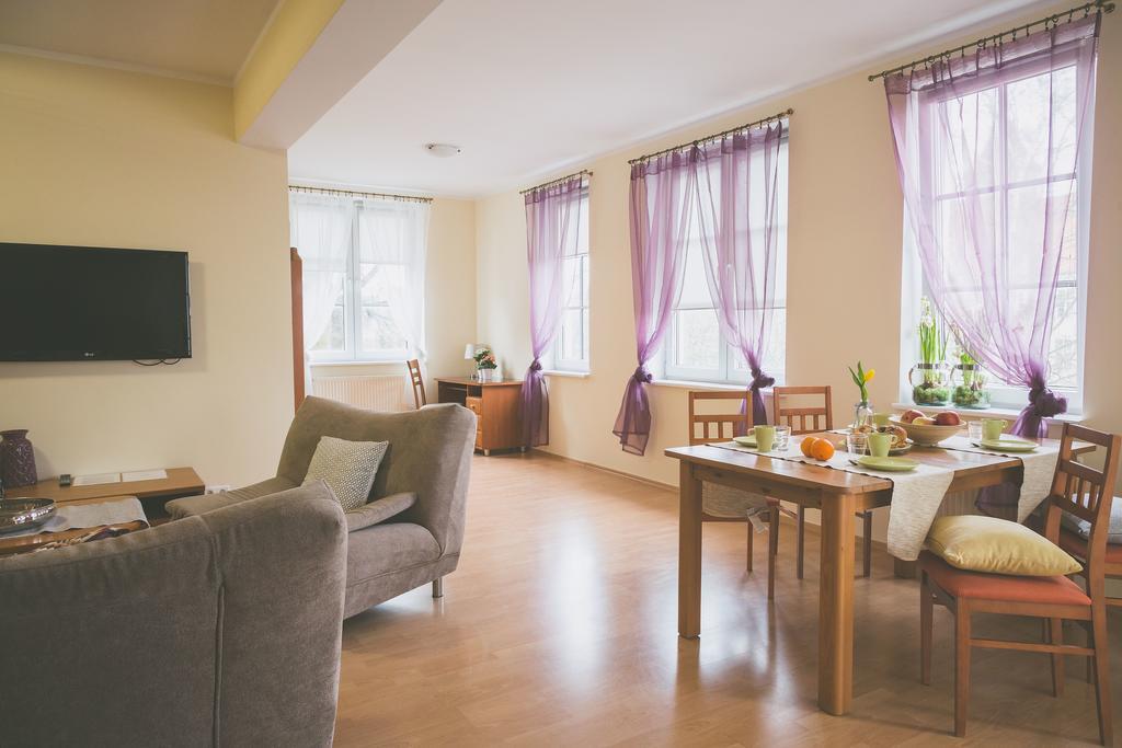 Apartamenty Przy Zamku 올슈틴 외부 사진